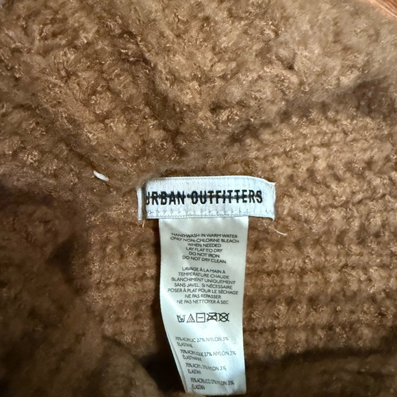 Urban Outfitters Brown Knit Hat with White Bows - Picture 3 of 3